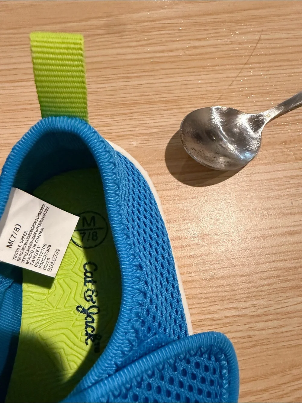 Cat & Jack Blue Mesh Water Shoes with Lime Pull Tabs